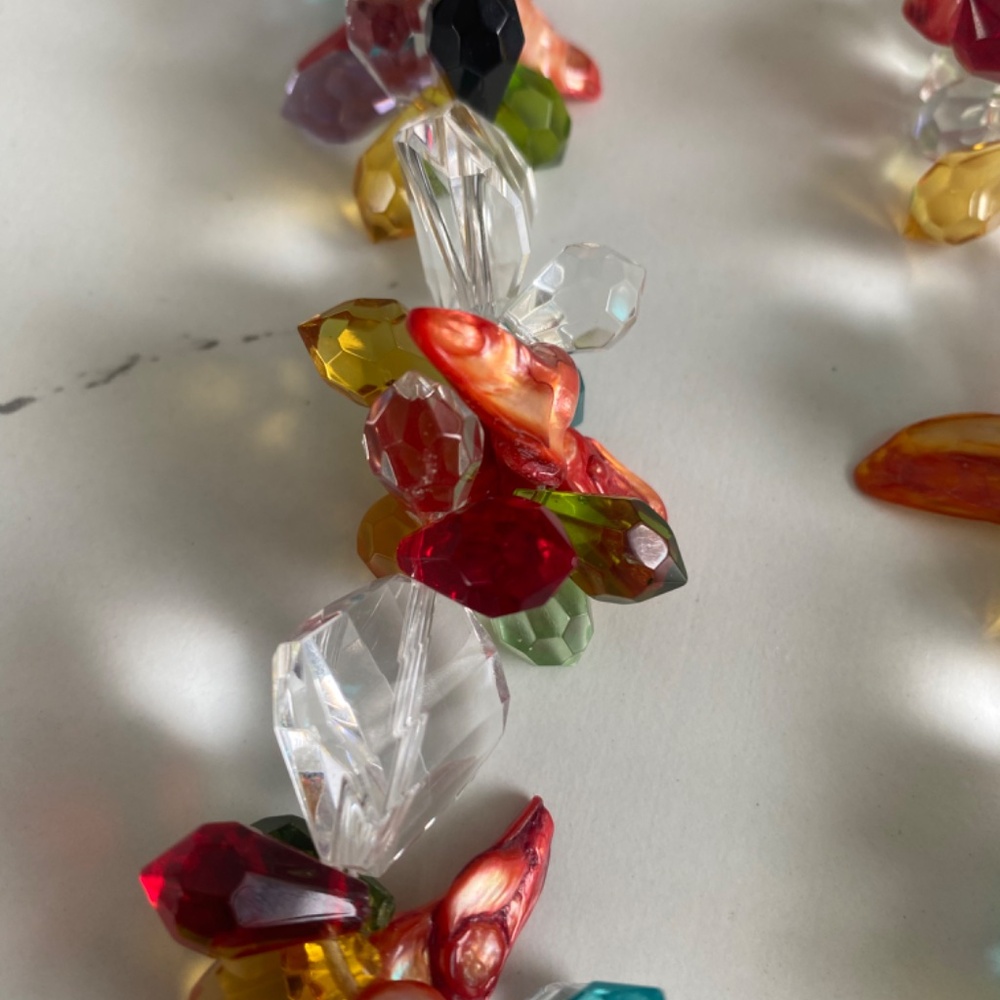Acrylic/glass bead necklace 22” - Picture 2 of 5